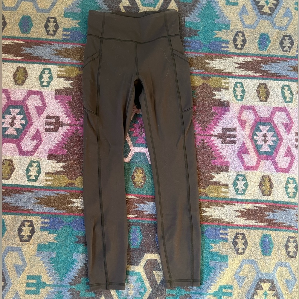 Perfect condition full length Lululemon size 4